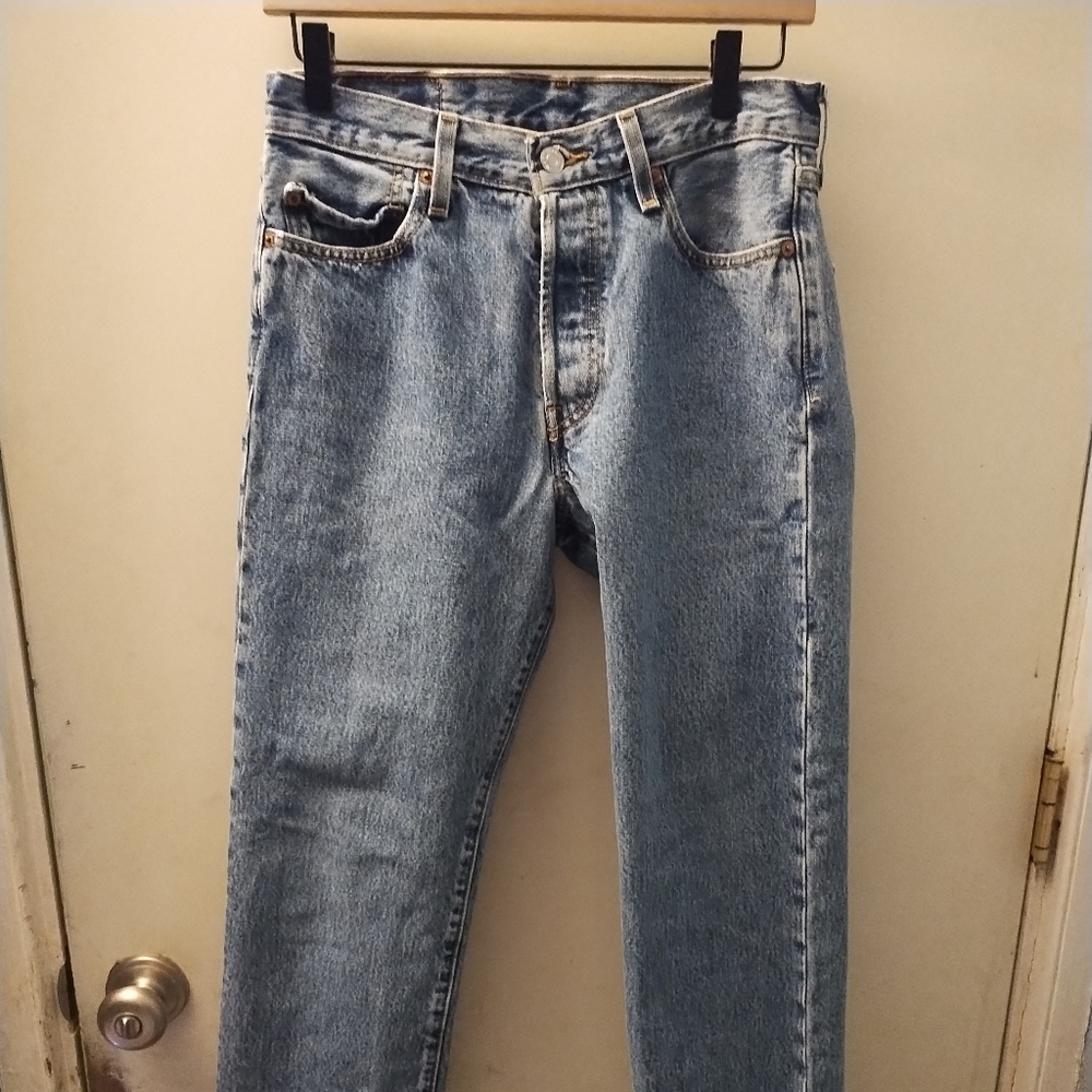 Levi's Strauss Vintage Men's Jeans 537 Size 29x30 Button Fly Denim Light Wash